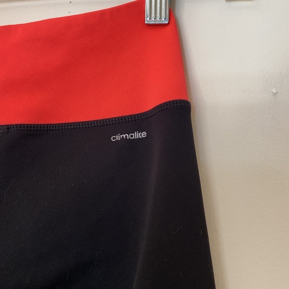 Adidas black and pink sport legging - Picture 4 of 5